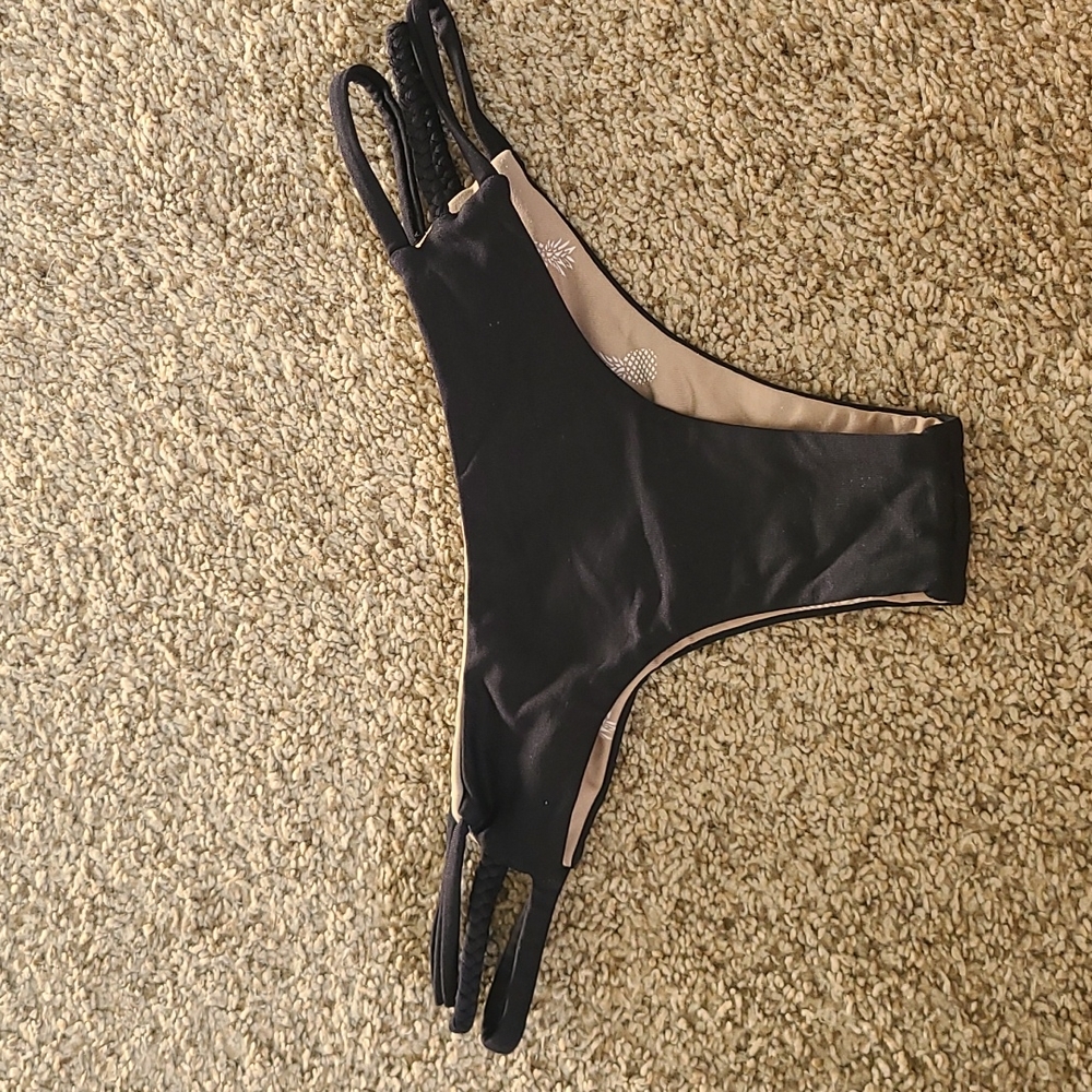 Midori bikinis black bikini bottoms size small